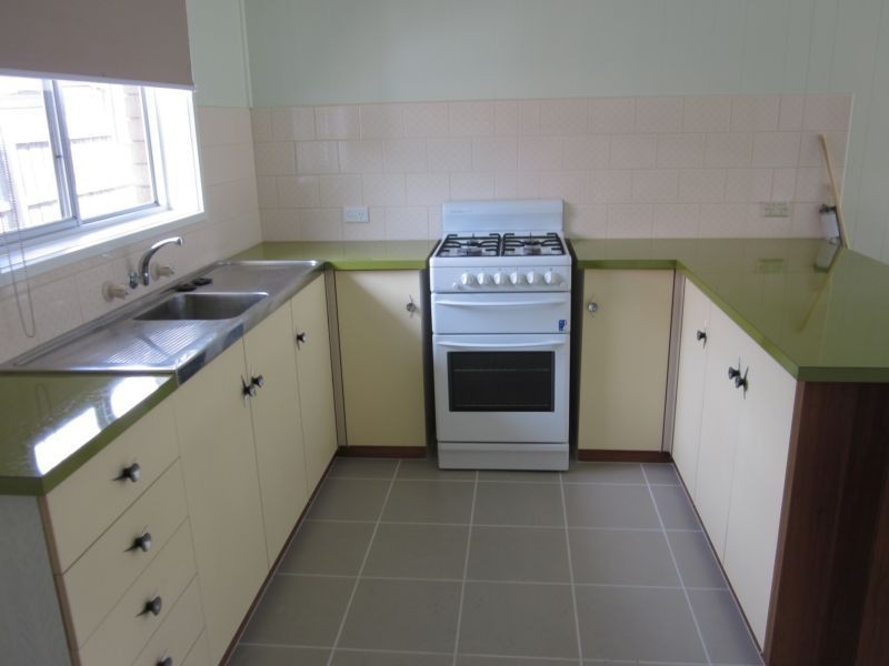 2/28-30 McCurdy Road, Herne Hill VIC 3218