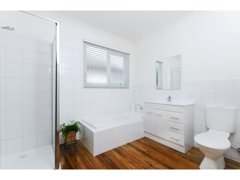 1/17 Lancaster Ave, Newcomb VIC 3219