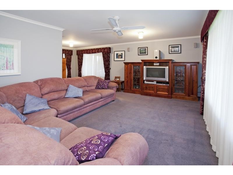 20 Greenville Dve, Grovedale VIC 3216