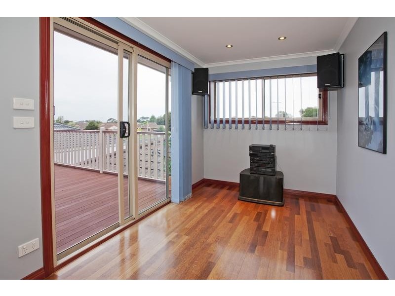 20 Greenville Dve, Grovedale VIC 3216