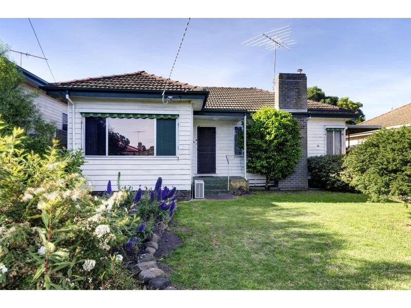 16 James St, Belmont VIC 3216