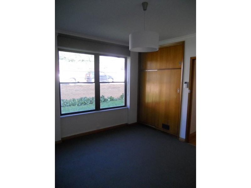 1/6 Skene, Newtown VIC 3220