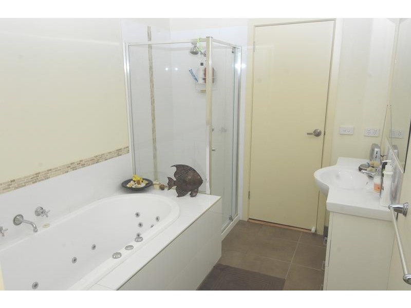 309 Boundary rd, St Albans Park VIC 3219