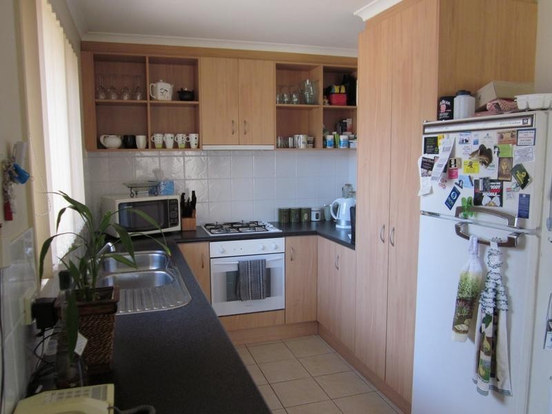 2/8 Bluegum Place, Grovedale VIC 3216