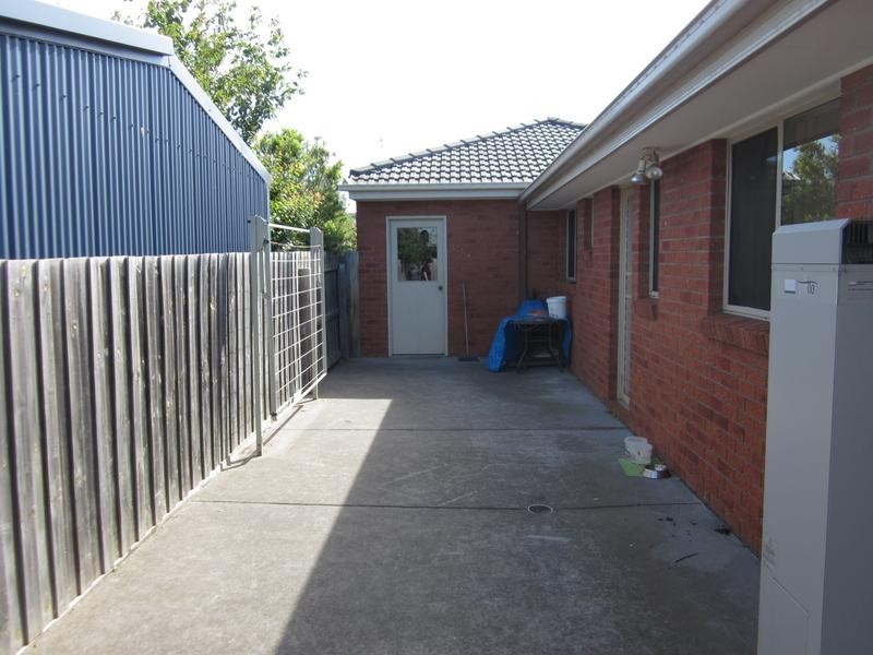 2/8 Bluegum Place, Grovedale VIC 3216