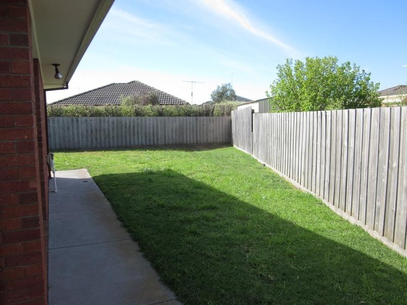 2/8 Bluegum Place, Grovedale VIC 3216