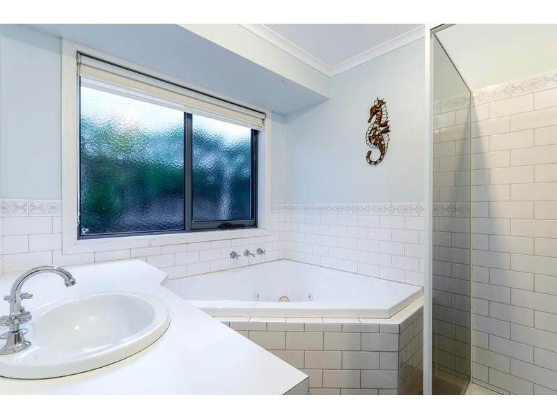 22 Shannahan Dve, Bell Park VIC 3215