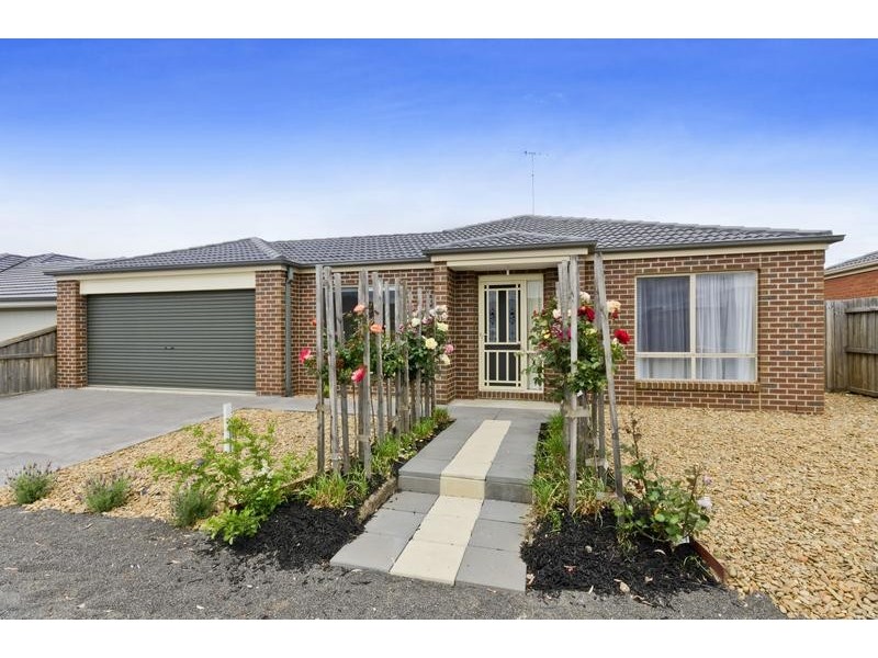 2 Cornbury Mews, Grovedale VIC 3216