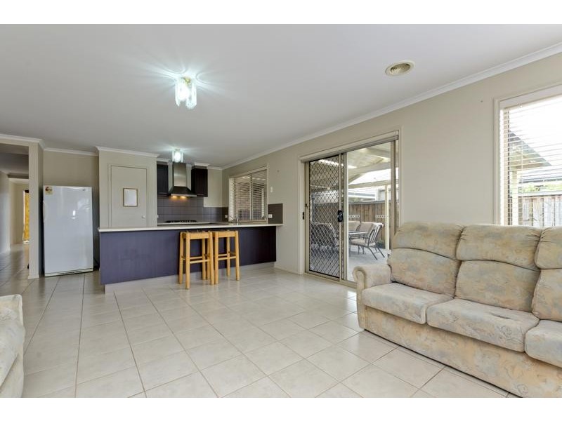 2 Cornbury Mews, Grovedale VIC 3216