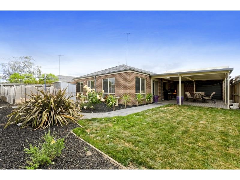 2 Cornbury Mews, Grovedale VIC 3216