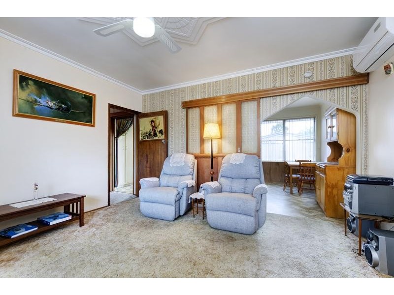 26 Young St, Breakwater VIC 3219