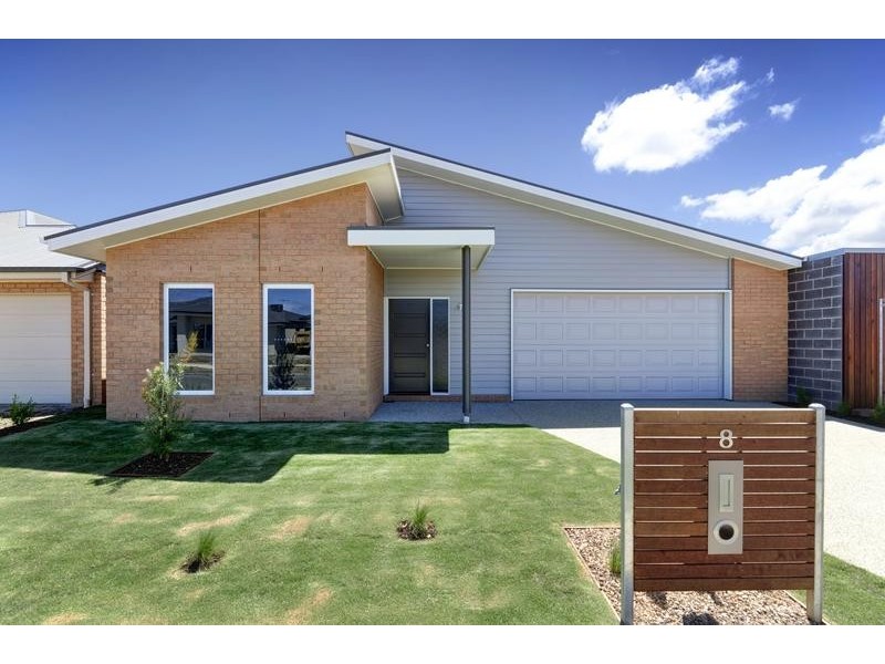 8 Whalley St, Connewarre VIC 3227