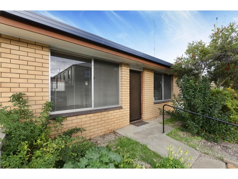 2/250 Pakington St, Geelong West VIC 3218