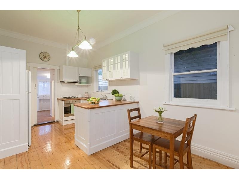 8 Darling Street, East Geelong VIC 3219