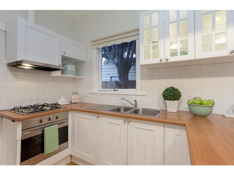 8 Darling Street, East Geelong VIC 3219