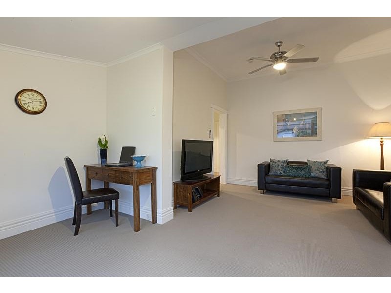 8 Darling Street, East Geelong VIC 3219