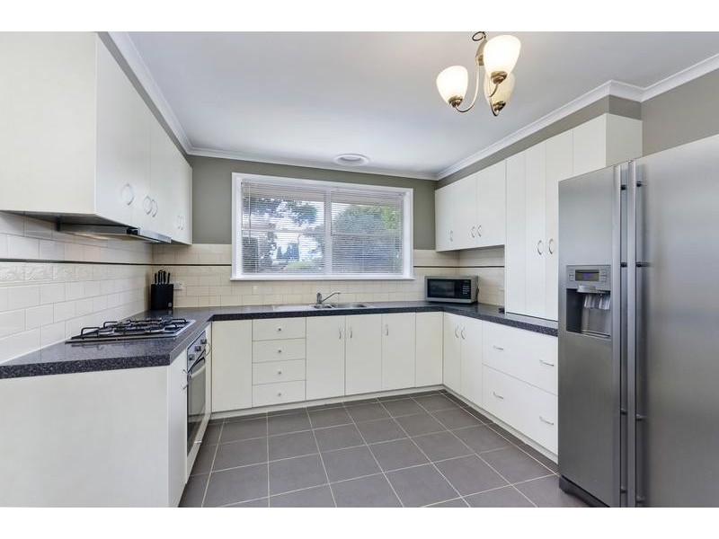 15 Buangor St, Corio VIC 3214