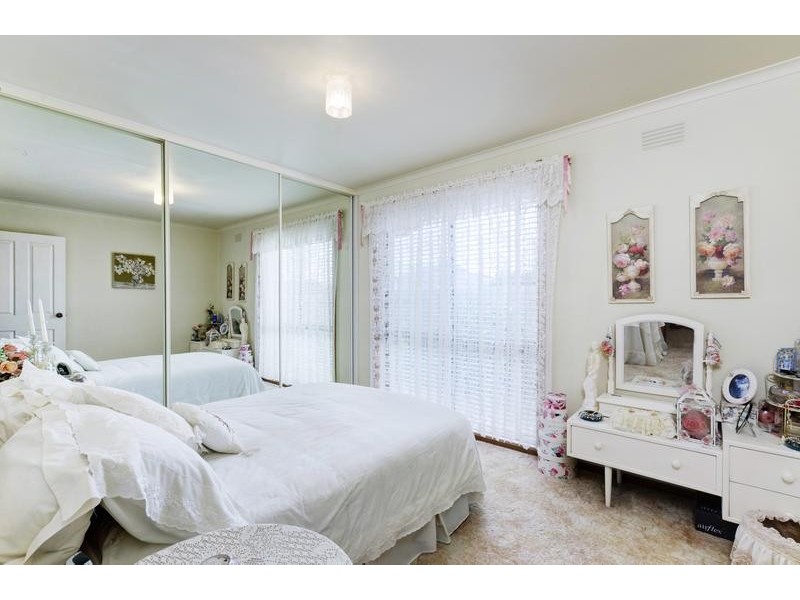 2 Meath crt, Corio VIC 3214