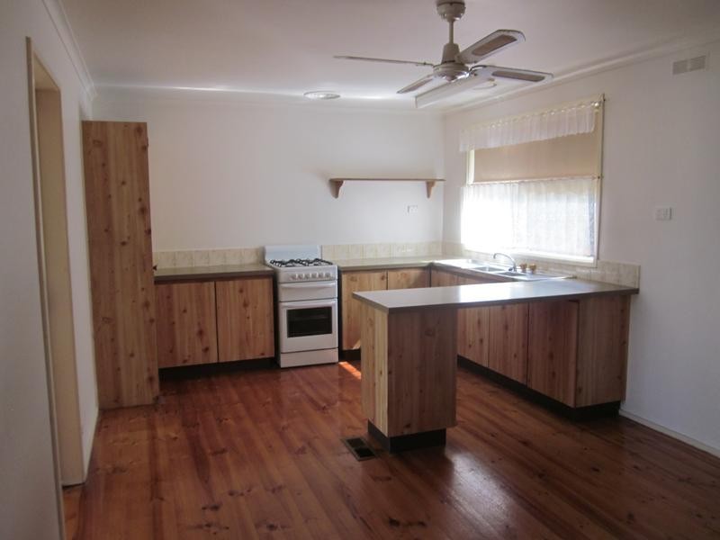 15 Moreland Ave, Corio VIC 3214