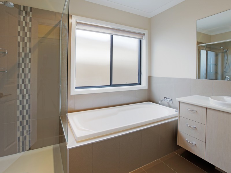 62 Watson Ave, Belmont VIC 3216