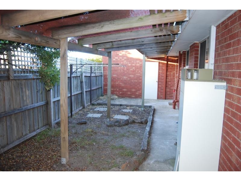 1/25 Fontaine St, Grovedale VIC 3216