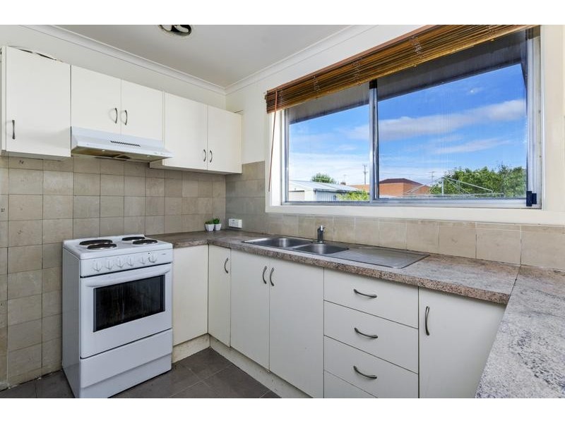 11 Hinton Close, Norlane VIC 3214