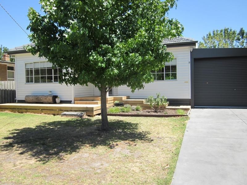 8 Gill Street, Belmont VIC 3216