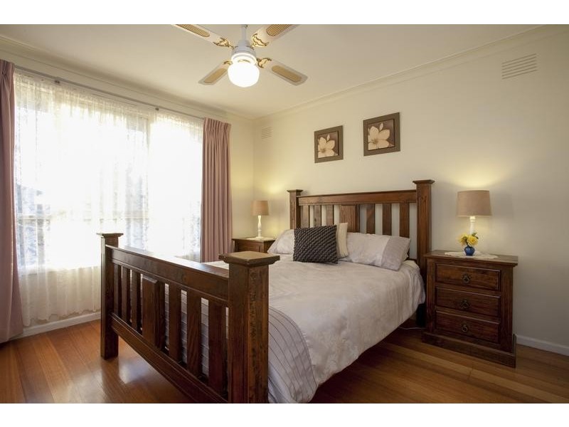 90 Fairy St, Bell Post Hill VIC 3215