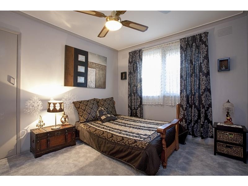 90 Fairy St, Bell Post Hill VIC 3215