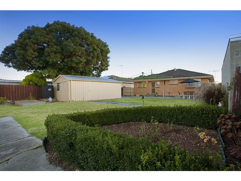 90 Fairy St, Bell Post Hill VIC 3215