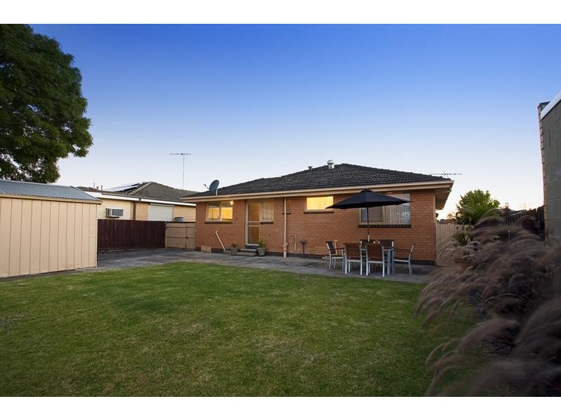 90 Fairy St, Bell Post Hill VIC 3215