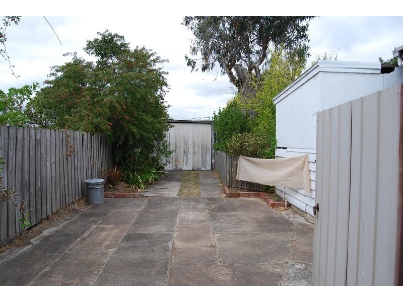 28 Tate Street, Thomson VIC 3219