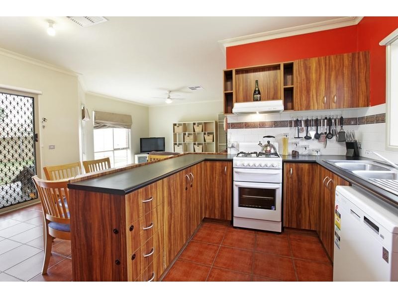 6 Banksia place, Grovedale VIC 3216