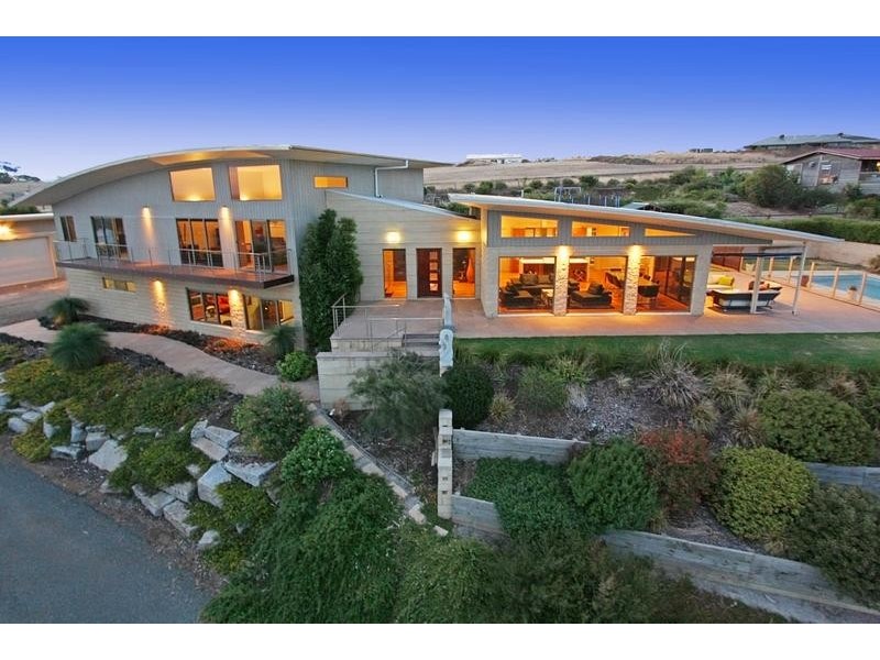 50 Viewbank Rise, Lovely Banks VIC 3221