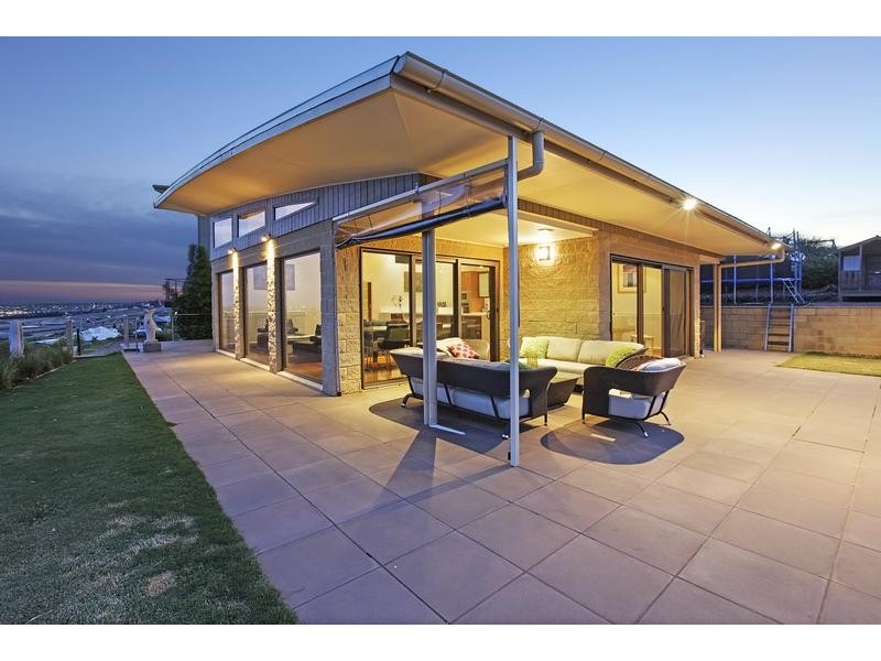 50 Viewbank Rise, Lovely Banks VIC 3221