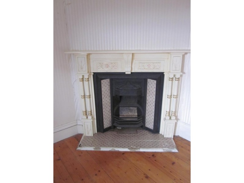 111 Aberdeen St, Newtown VIC 3220