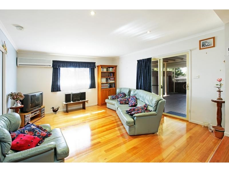 10 Daventry Ave, Grovedale VIC 3216
