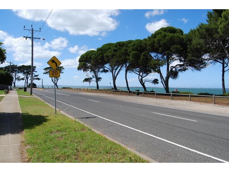 1/53 The Esplanade, North Shore VIC 3214