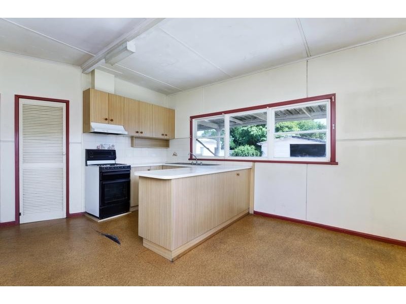 83 Shannon Ave, Manifold Heights VIC 3218