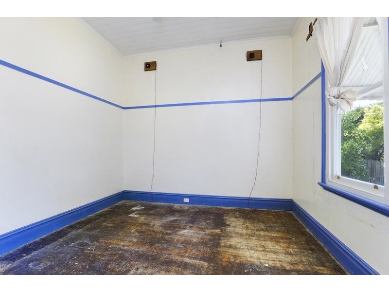 83 Shannon Ave, Manifold Heights VIC 3218