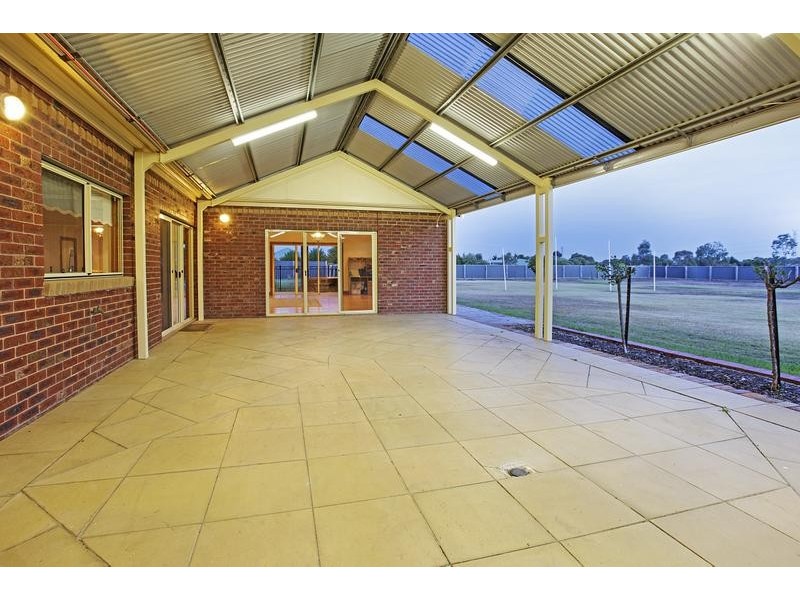 95 Asher Rd, Lovely Banks VIC 3221