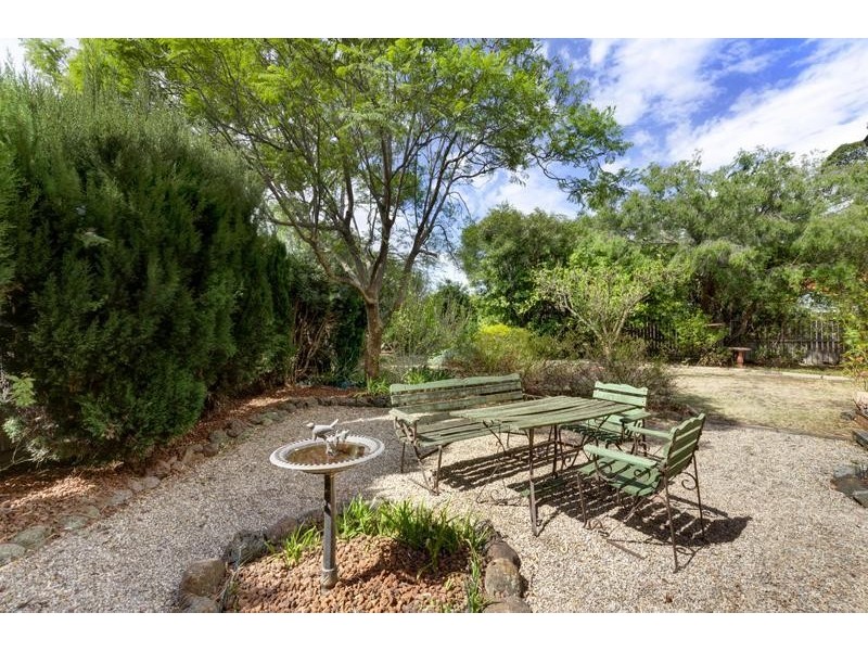 8 Brodribb Crt, Corio VIC 3214