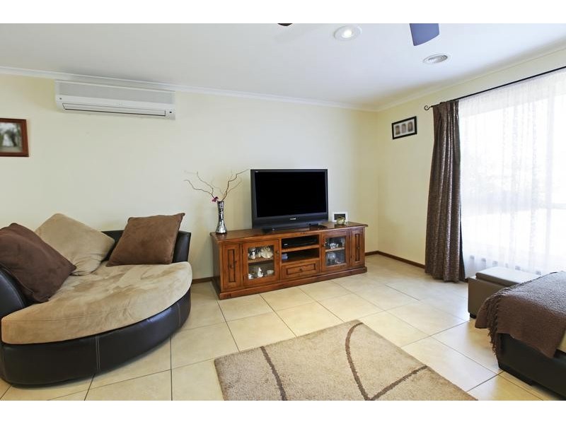 54 Greenville Dve, Grovedale VIC 3216