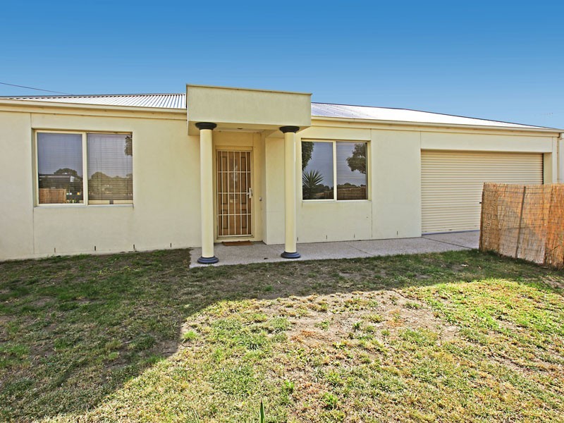 1/46 Vines Rd, Hamlyn Heights VIC 3215