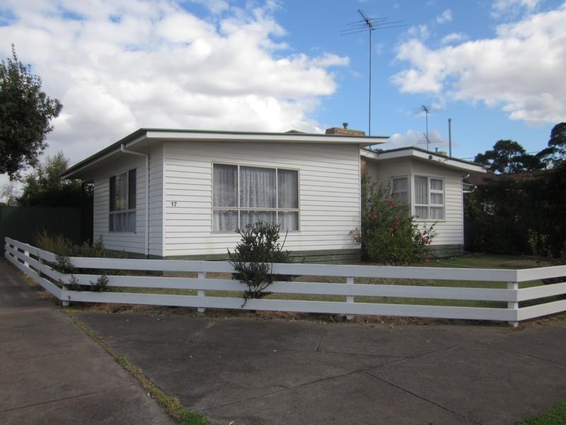 17 Macarthur Ave, Hamlyn Heights VIC 3215