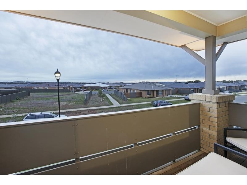 35 Nankeen Ave, Lara VIC 3212