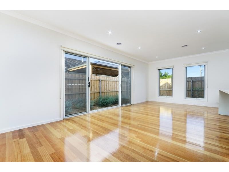 2/526 Ryrie St, East Geelong VIC 3219