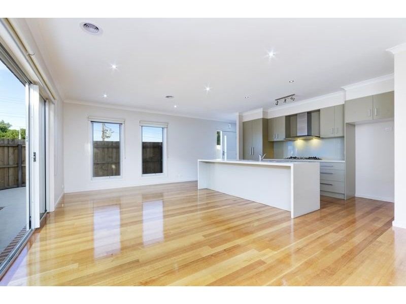 2/526 Ryrie St, East Geelong VIC 3219