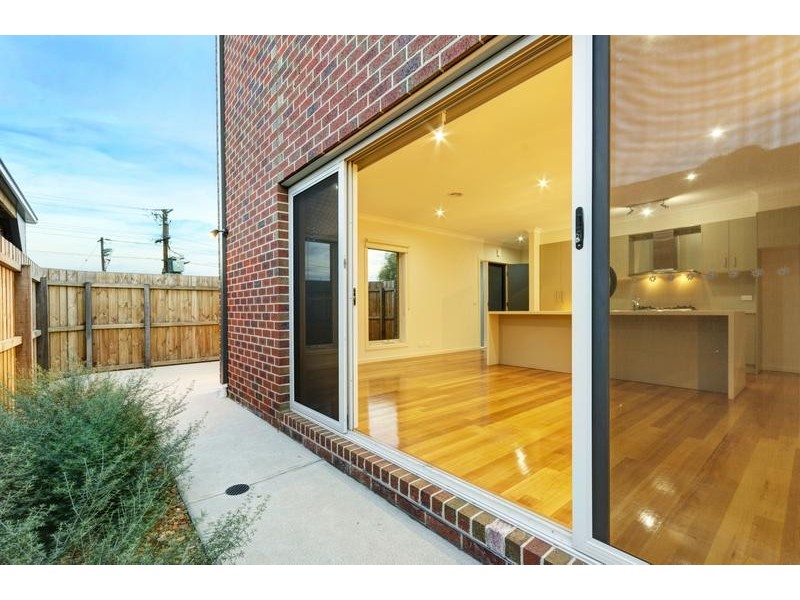 2/526 Ryrie St, East Geelong VIC 3219