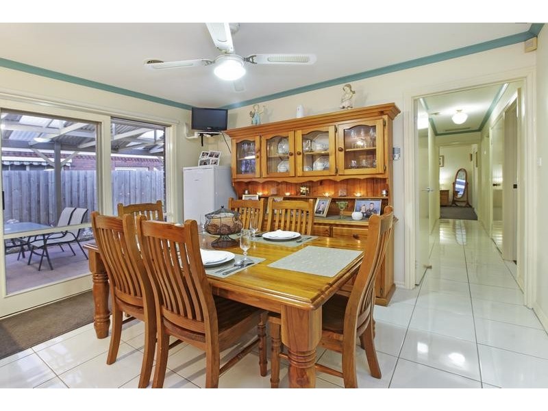 24 Grove Rd, Marshall VIC 3216